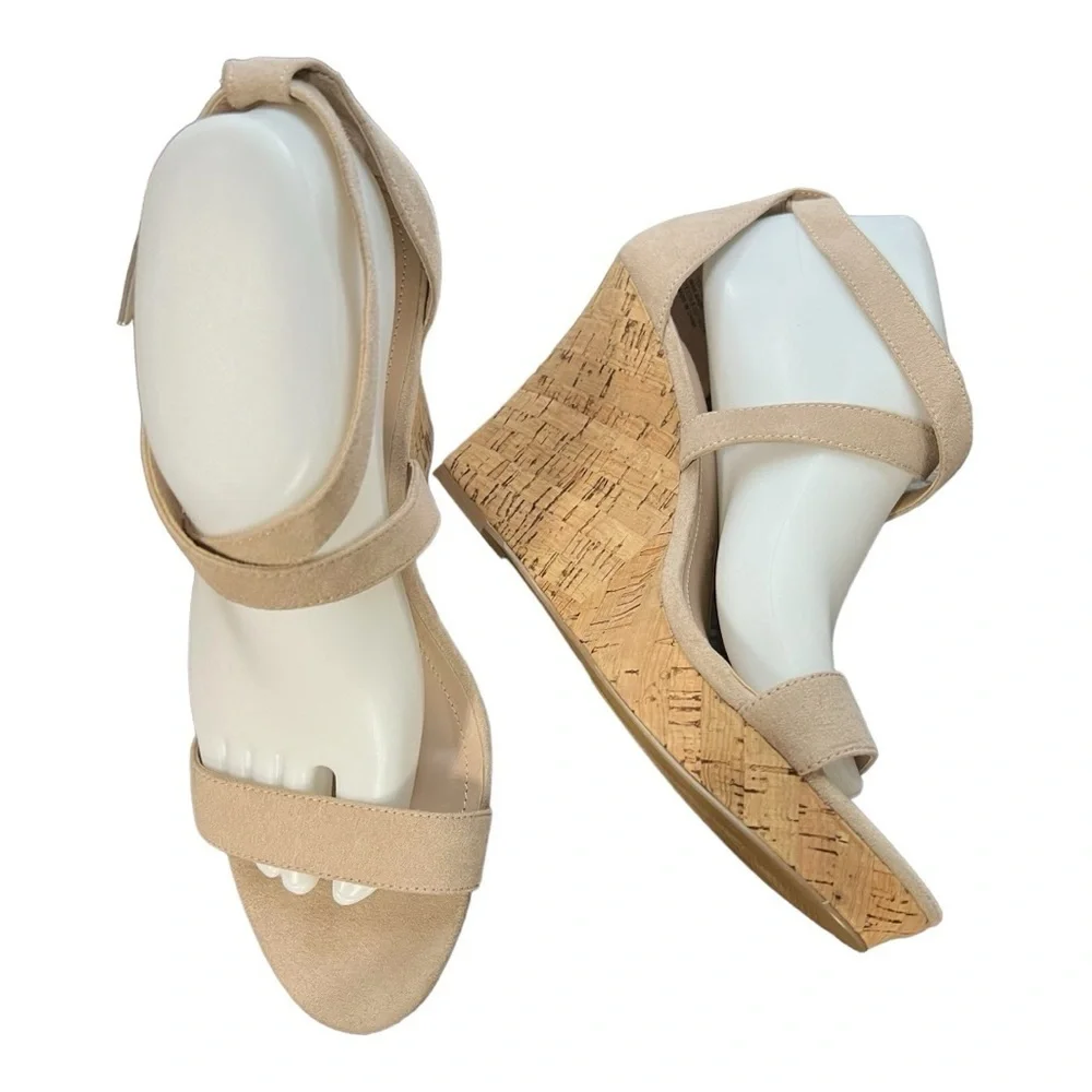 Charles David wedge heeled